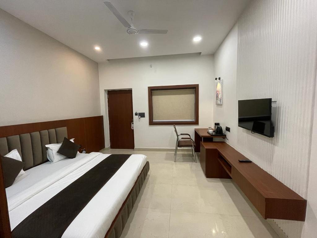 The Kedar Resort マトゥラー エクステリア 写真