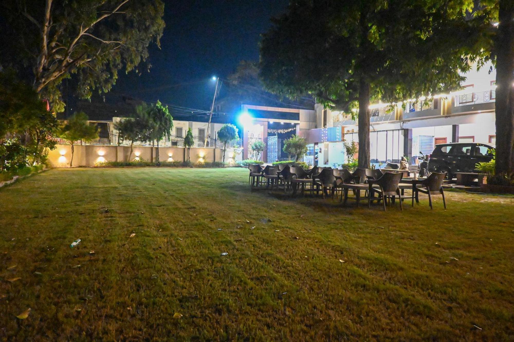 The Kedar Resort マトゥラー エクステリア 写真