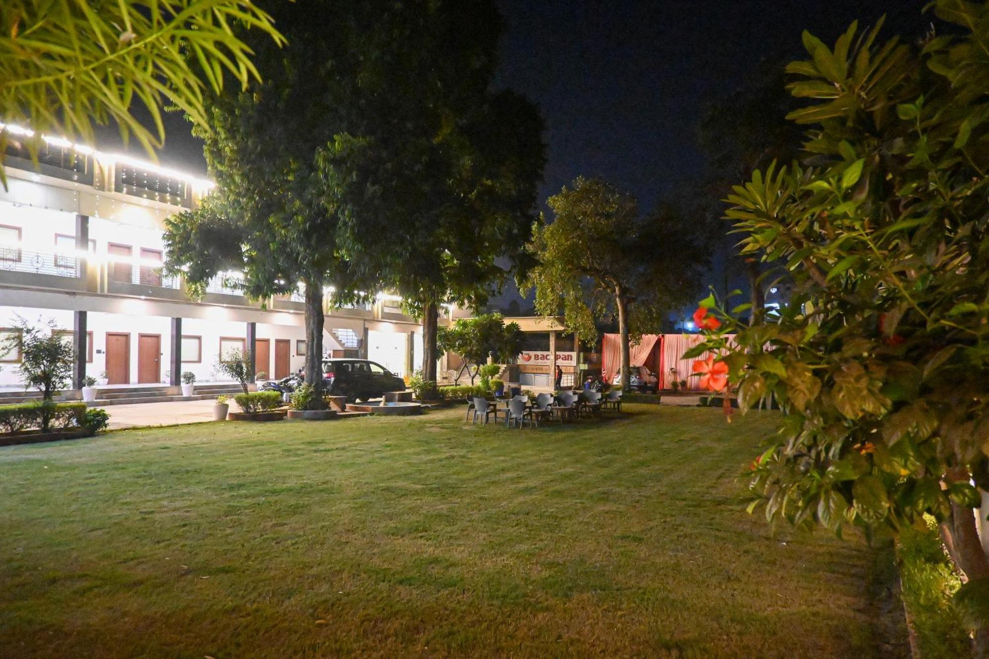 The Kedar Resort マトゥラー エクステリア 写真