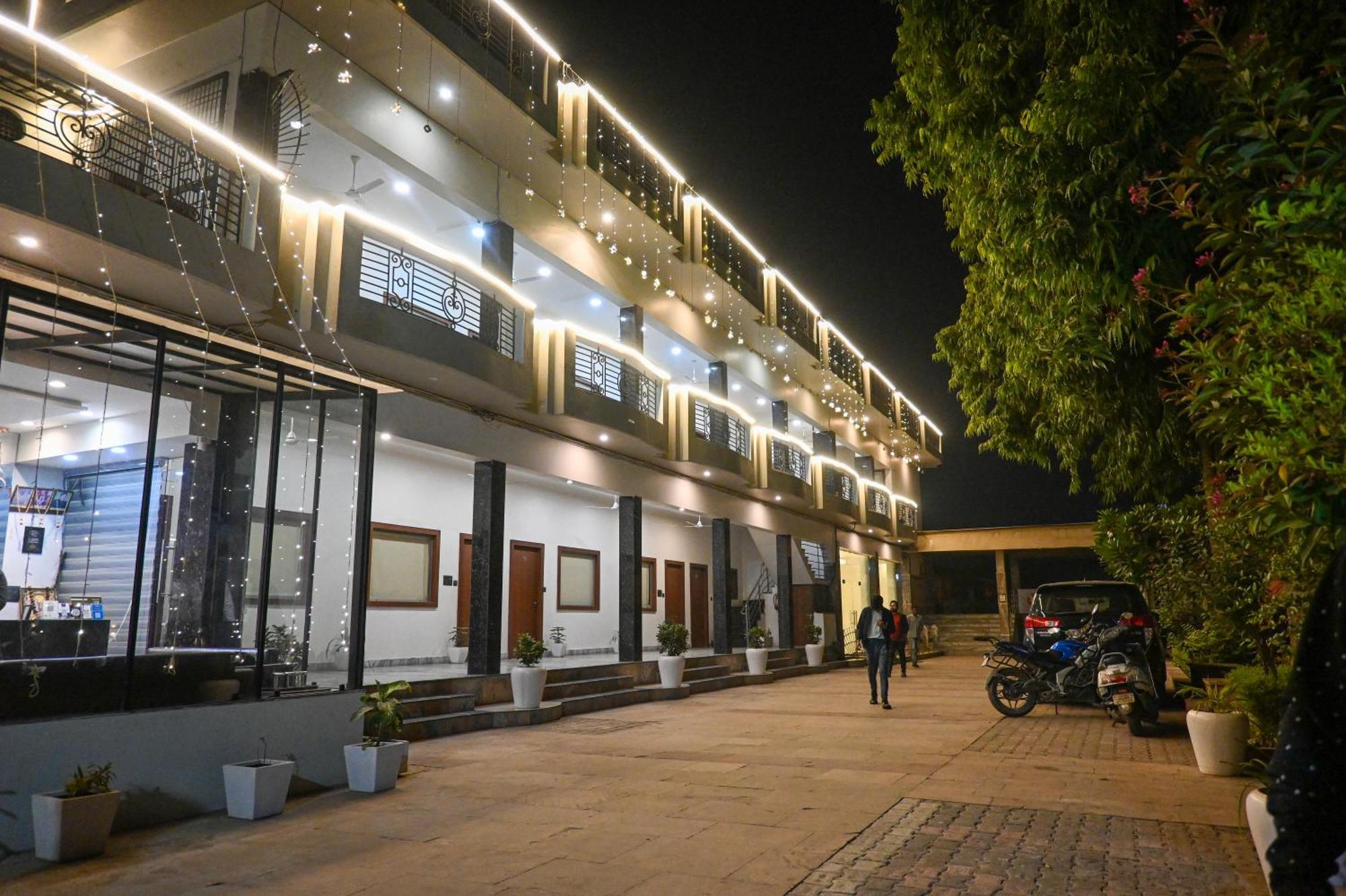 The Kedar Resort マトゥラー エクステリア 写真