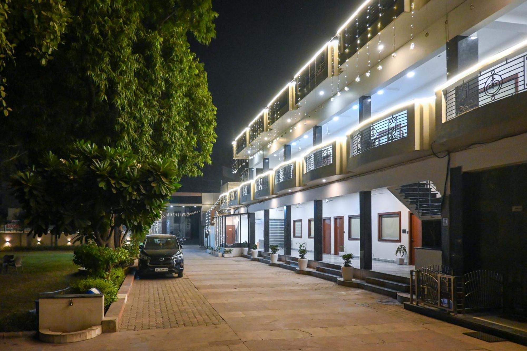 The Kedar Resort マトゥラー エクステリア 写真