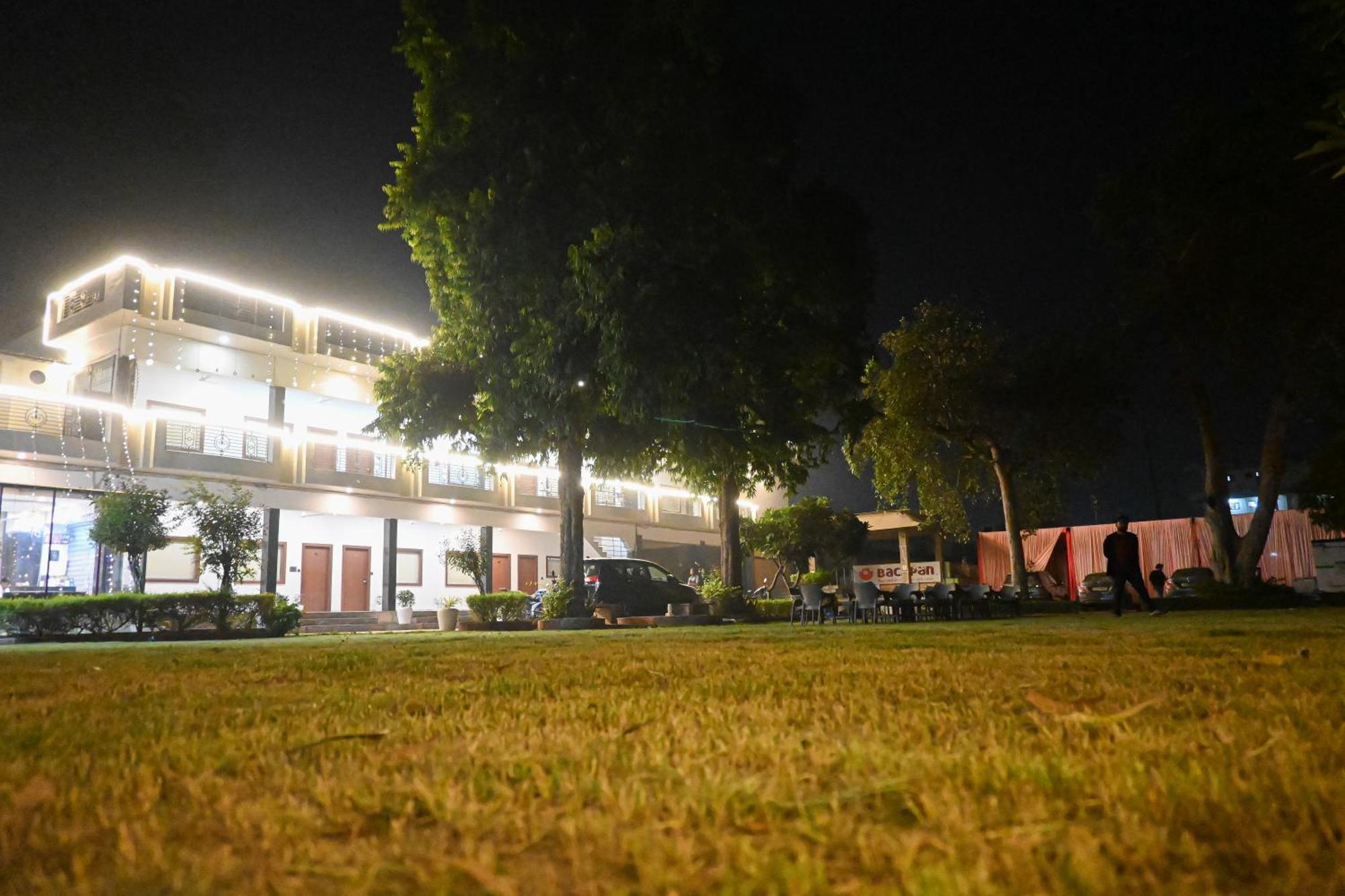 The Kedar Resort マトゥラー エクステリア 写真